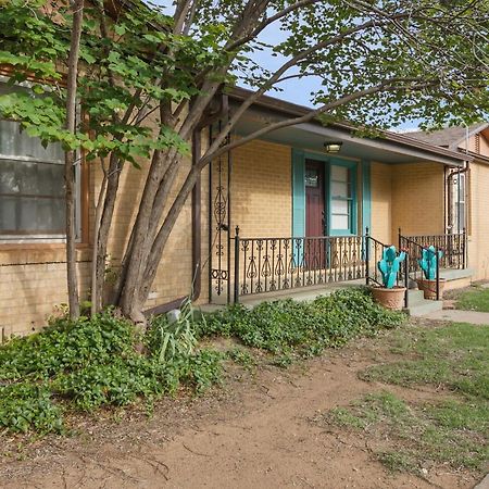 Luxury Oasis- 1 Bedroom Romantic Getaways 러벅 외부 사진