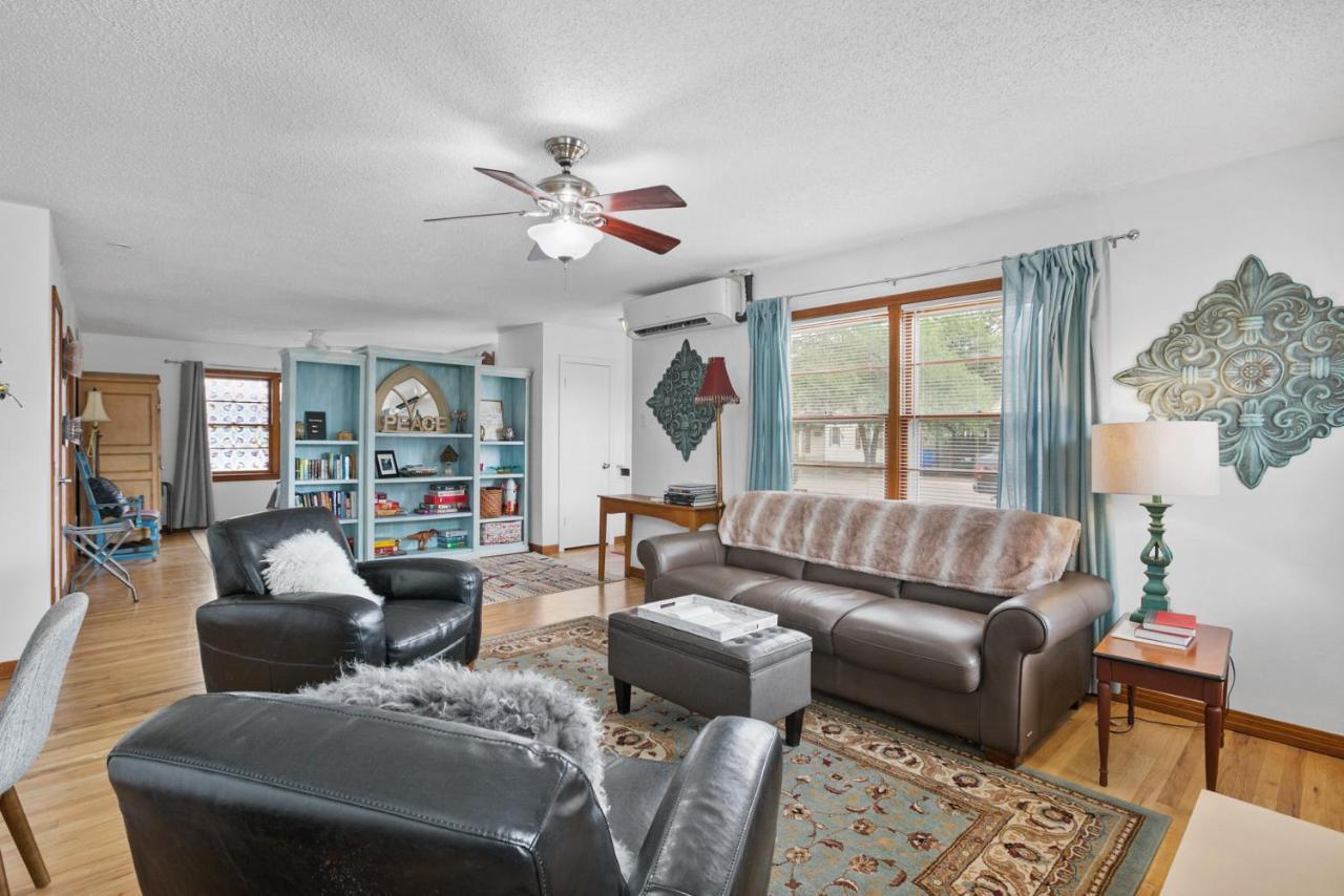 Luxury Oasis- 1 Bedroom Romantic Getaways 러벅 외부 사진