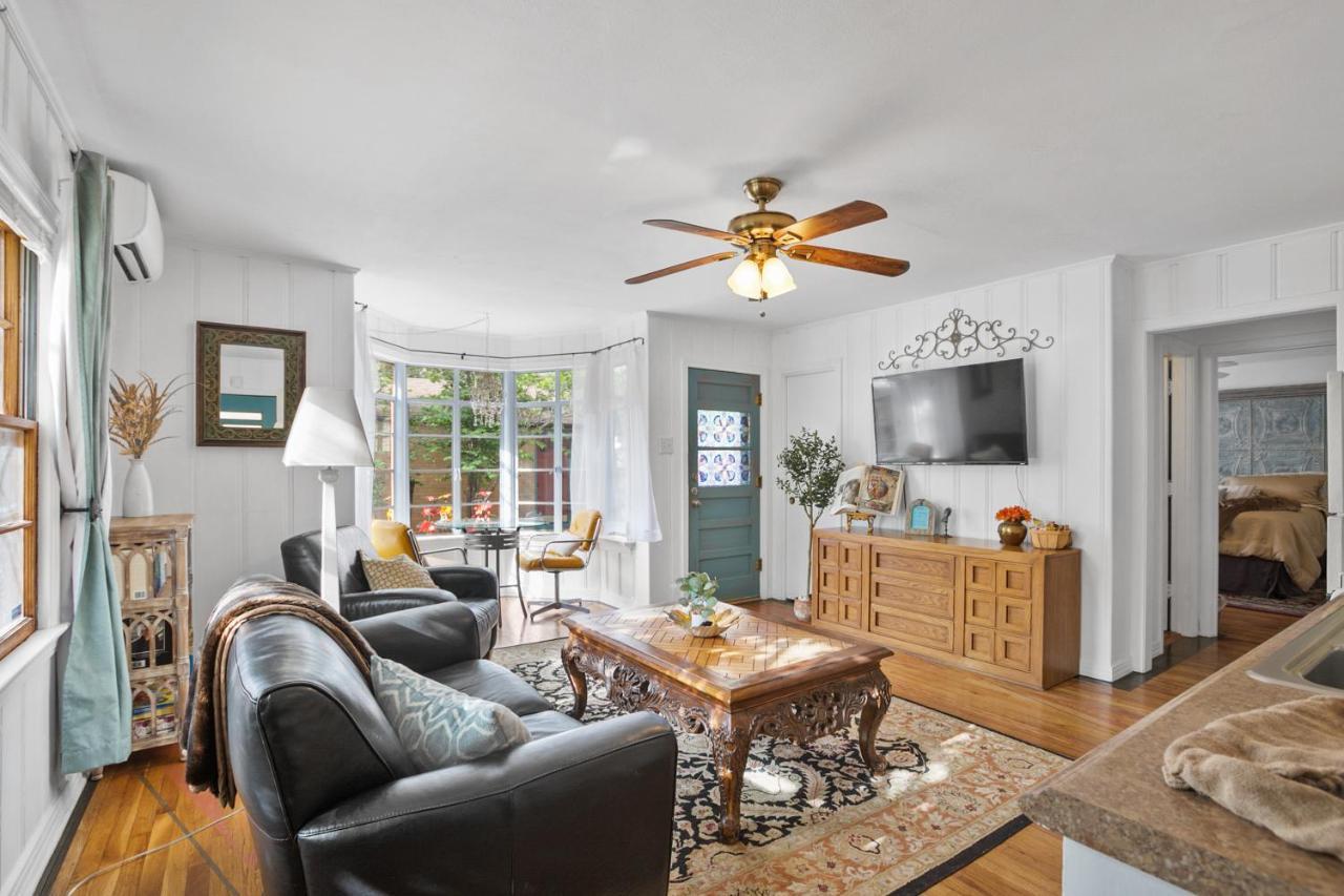 Luxury Oasis- 1 Bedroom Romantic Getaways 러벅 외부 사진