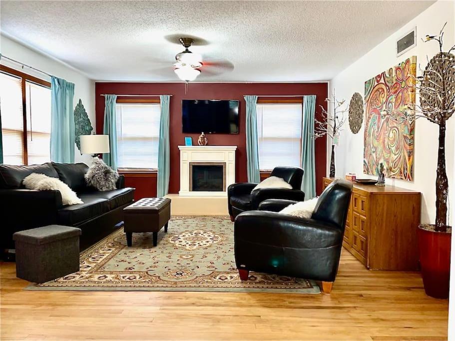 Luxury Oasis- 1 Bedroom Romantic Getaways 러벅 외부 사진